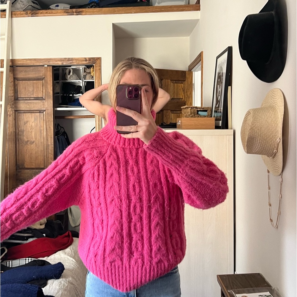 Pink turtle neck